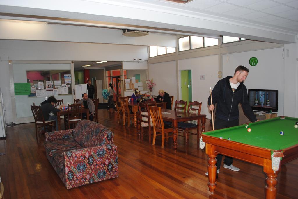 Port Adelaide Backpackers Pansiyon Oda fotoğraf
